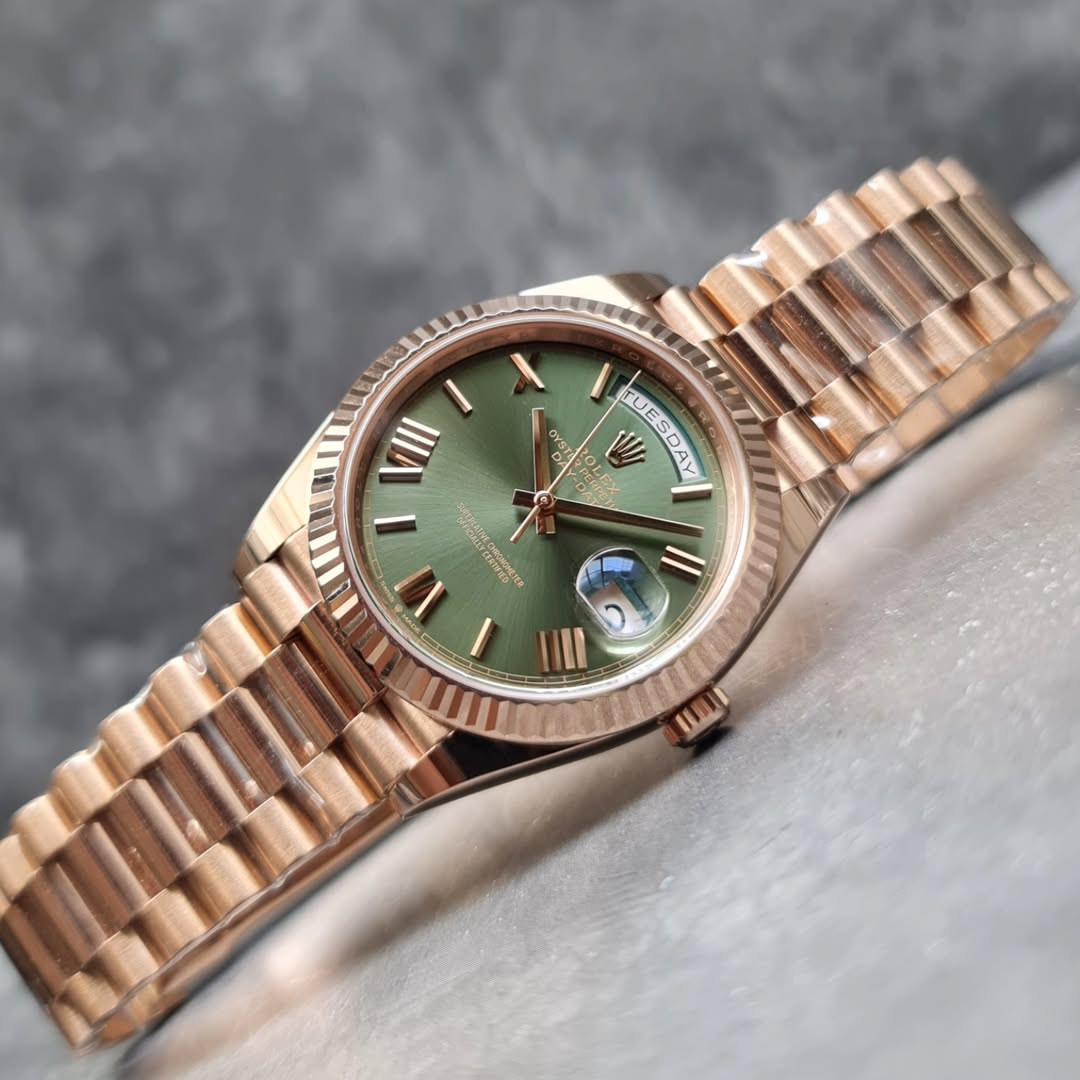 Rolexx day date green dial